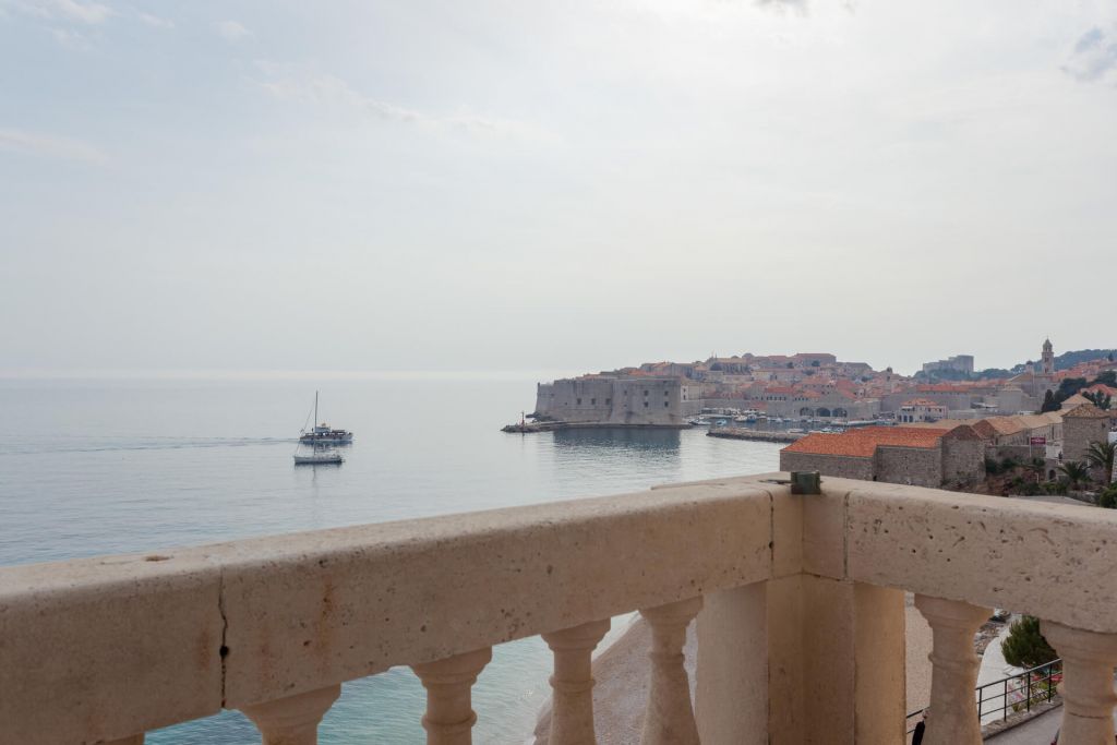 best location to stay in dubrovnik
