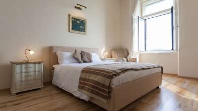 Big bedroom with sea view